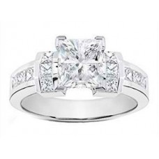 2.38 CT Princess Diamond Engagement Ring in 14 kt White Gold Mounting